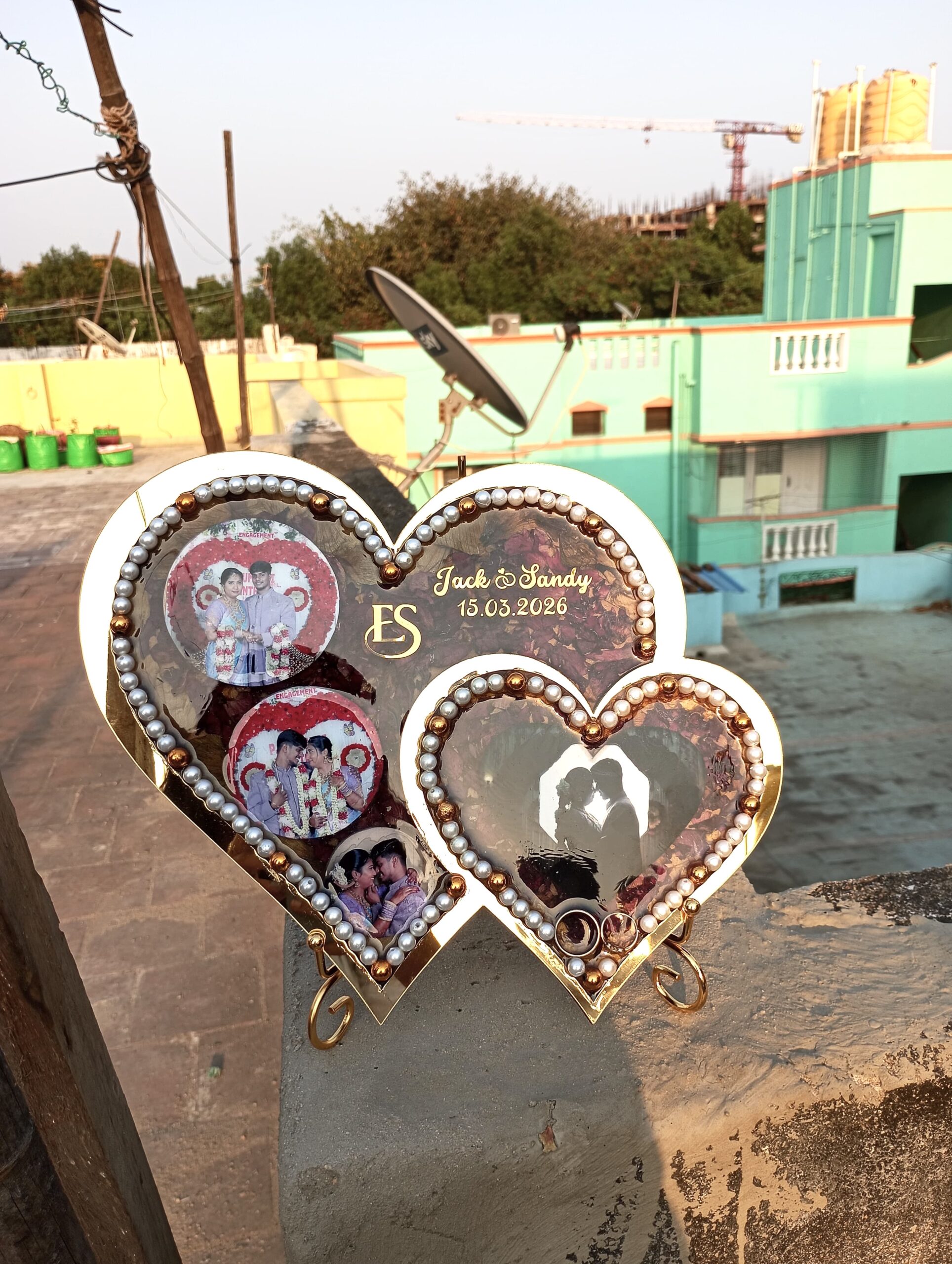 Double heart resin frame - Image 2